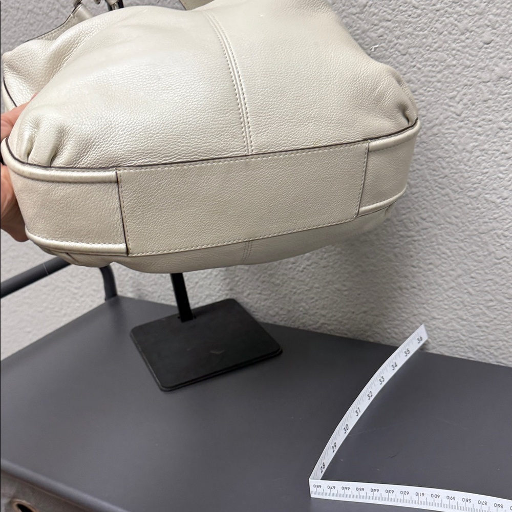 Coach Avery Pearlescent Small Hobo - Picture 11 of 14